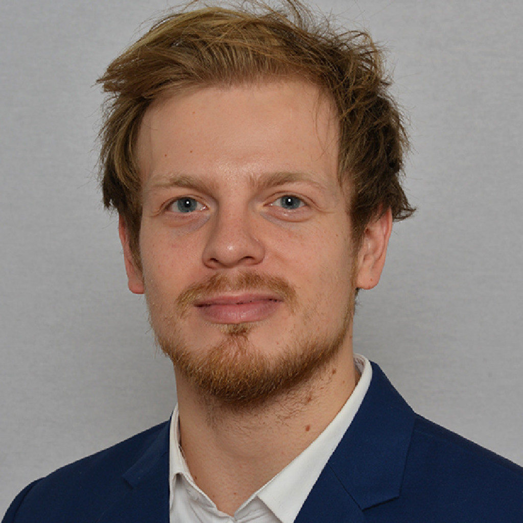 Alexander Horn Volontär Bauer Media Group XING