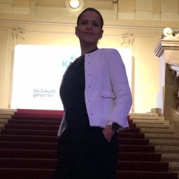 Pilar Anhenn