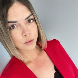 Jennifer Stuhl