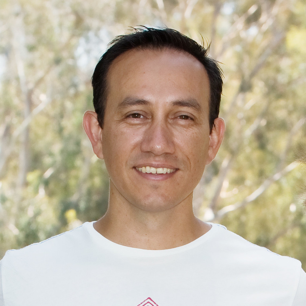 Edmund Coronel Pastor Calvary Chapel Duesseldorf XING