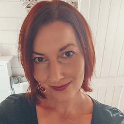 Eva Halfar