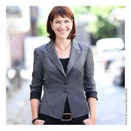 Claudia Weiss