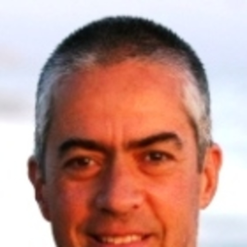 Javier Valero Professor FHOÖ XING