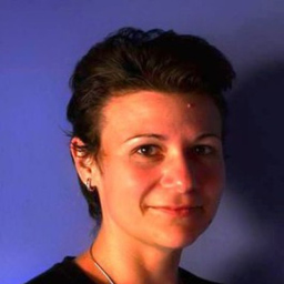 Írisz Makár
