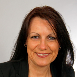 Iris Stach