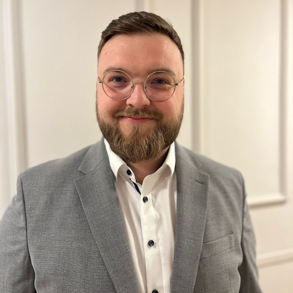 Patrick Demelt IP&E Specialist EMS Hub Central Europe Arrow Central