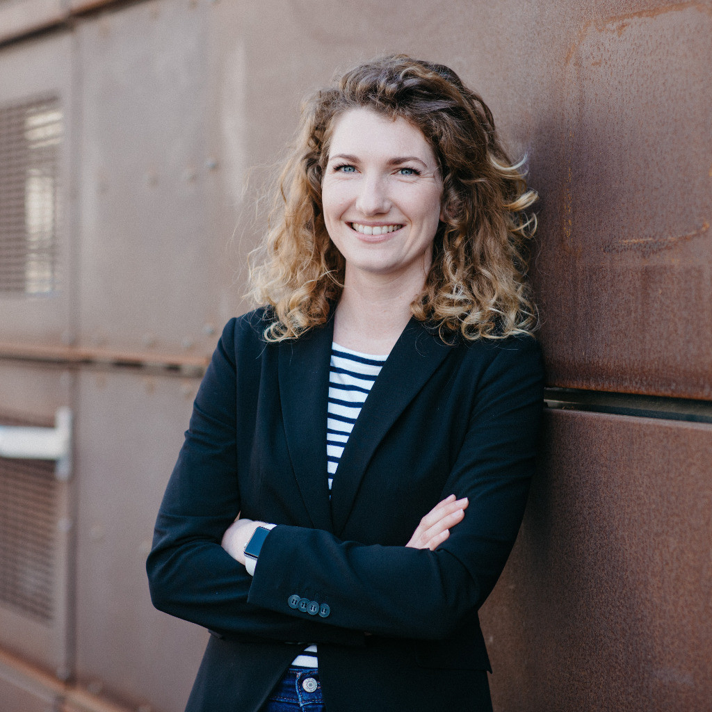 Claudia Jacob Spezialist Materialsteuerung BMW Group XING