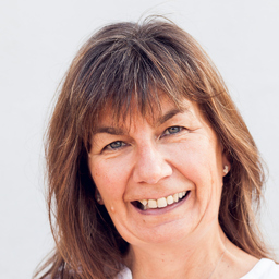 Karin Dixius