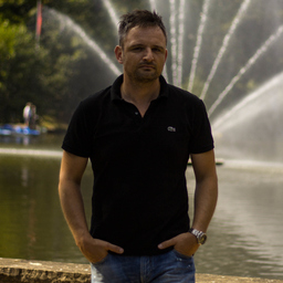 Steve Thomas