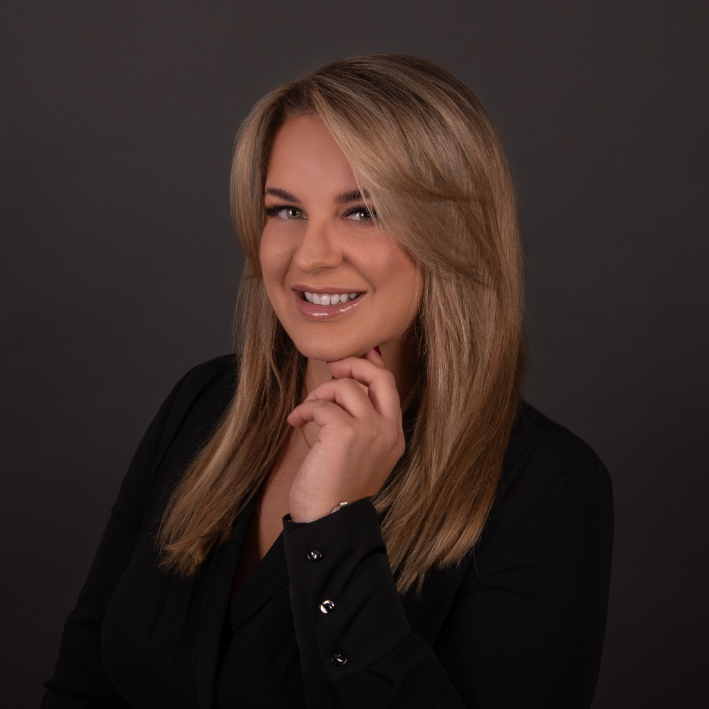 Mariya gerasymchyk senior associate page personnel xing