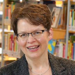Dr. Susanne Schuster