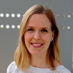 Dr. Franziska Naporra