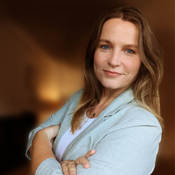 Stephanie Hardes