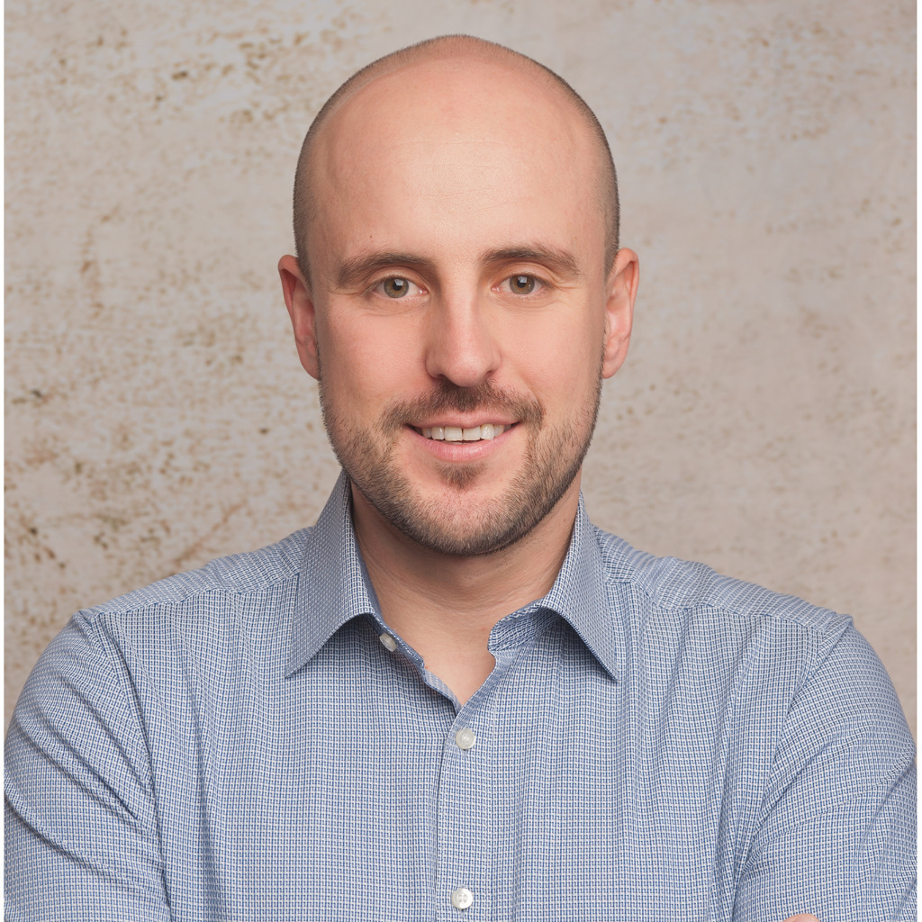 Jan Bauer Cloud Application Architect Amazon  Services EMEA SARL