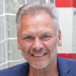 Dirk Skau