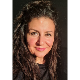 Esma Öztoprak