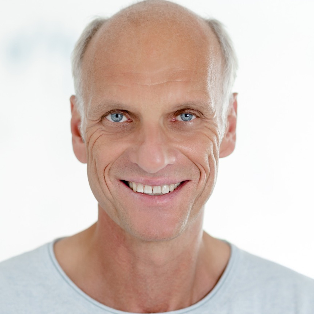 Uwe Steffens Osteopath, FDMTherapeut, Faszientherapeut, Kinderarzt