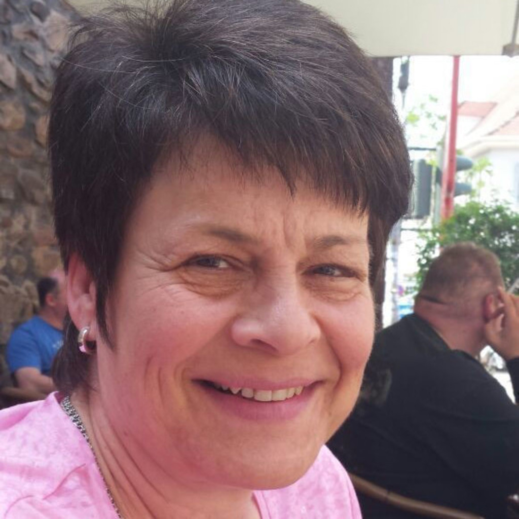 Hedwig Frisch Designerin HediDesigns XING