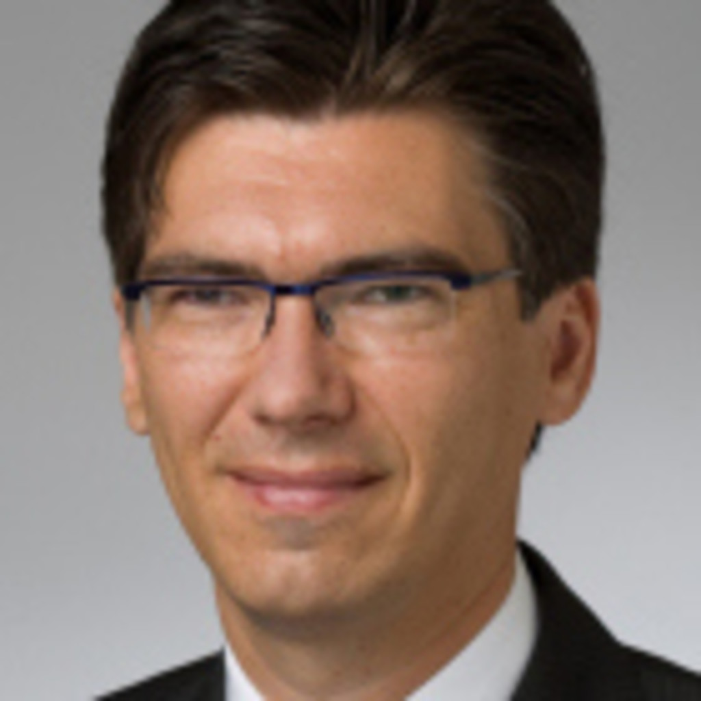 Martin Baumgartner Digitalisation in Medicine / Institute for