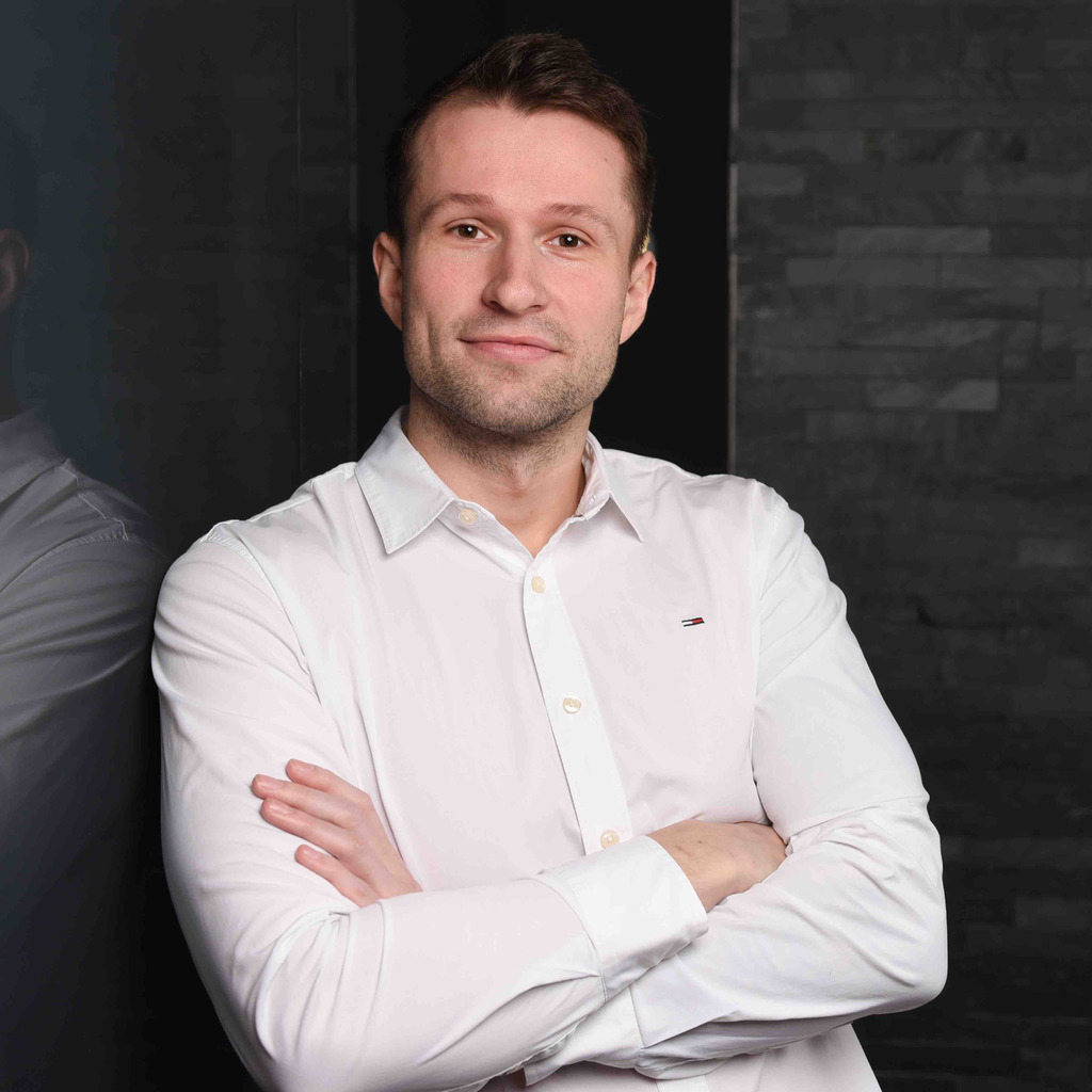 Maximilian Neumann Claim Manager Toolport GmbH XING