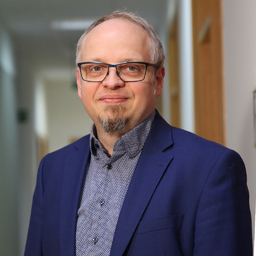 Mag. Lars Veller