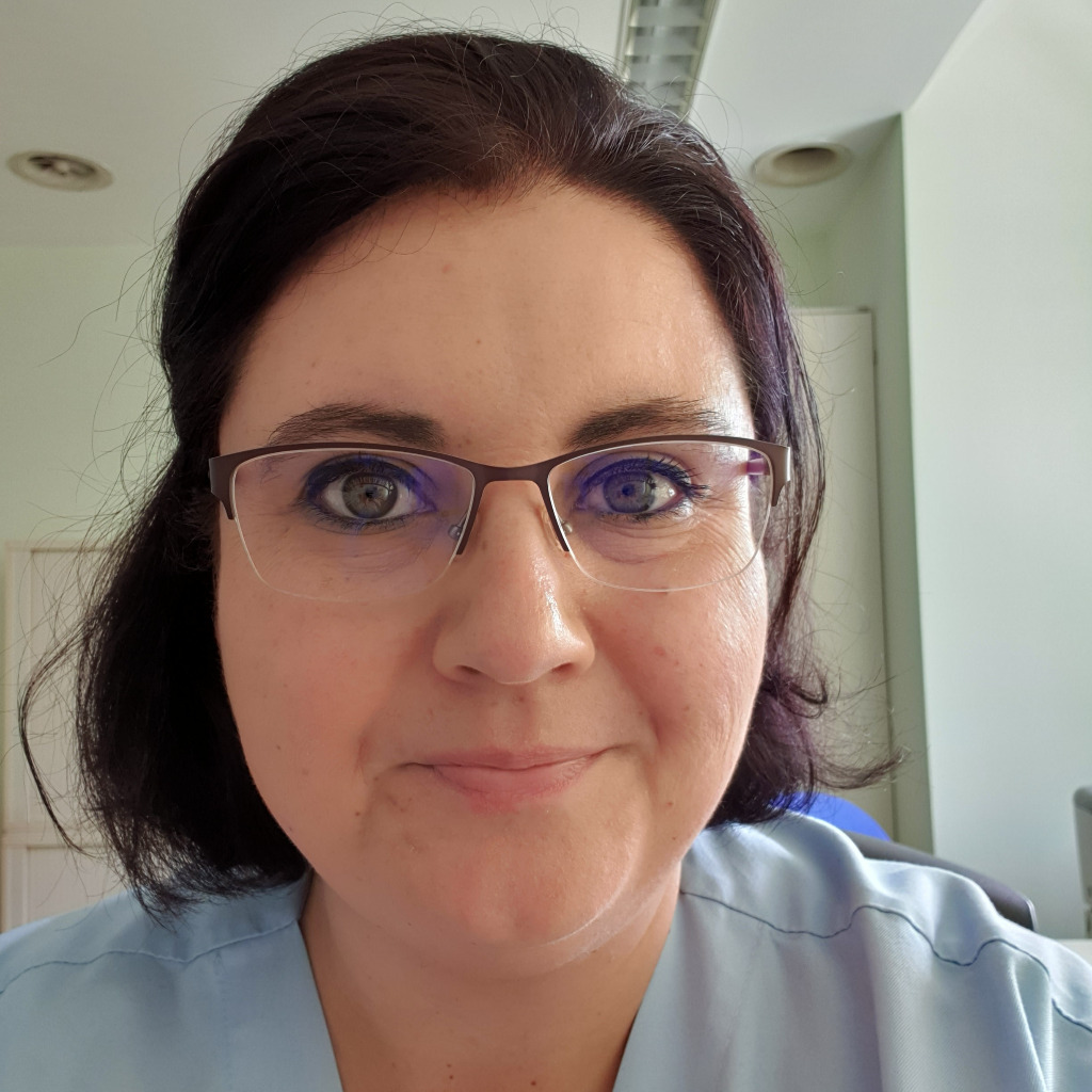 Tanja Kietz Stellvertretende Stationsleitung Universit tsmedizin 