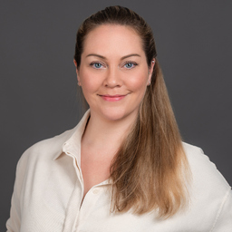 Nadine Reinicke (ehem. Hochholzer)