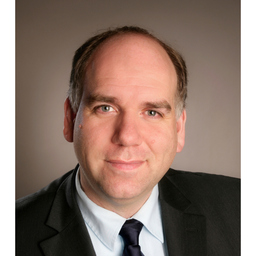 Dr. Carsten Plueg