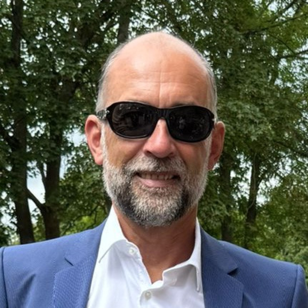 Michael Winter Geschäftsführer F.J. Peterhoff BeteiligungsGmbH XING