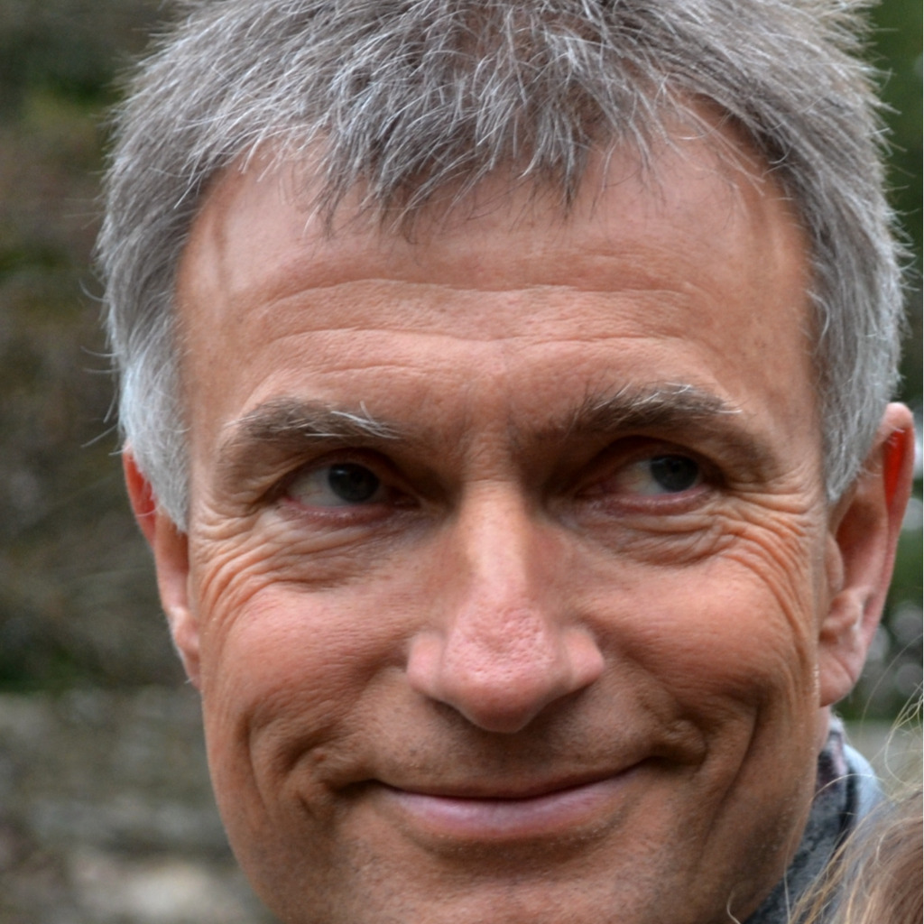 Dipl.Ing. Jörg Hansen Business & IT Continuity Consultant Jörg