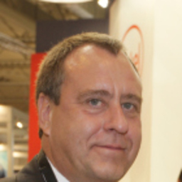 Dr. Lutz Huesemann