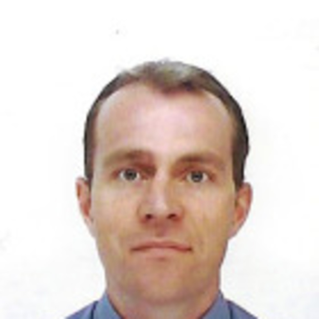 Andrew Lee Senior Finance Manager / Senior Controller Actively