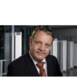 Lutz Hübner