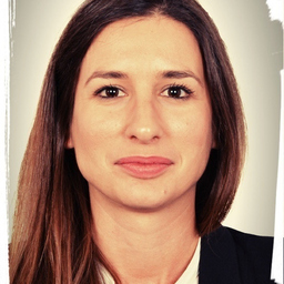 Dr. MARIA ARANDA CASTILLERO
