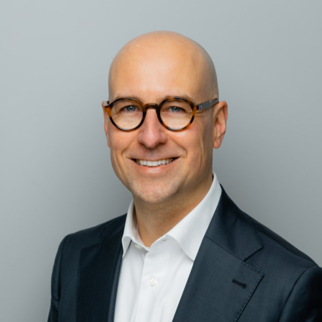 Dr. Johannes Jacobs Principal Legal Counsel Amazon XING