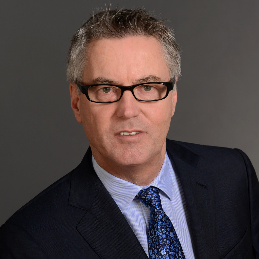 Dr. Thomas Montag Director of Product Management Power Solution