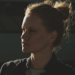 Nina Carstens