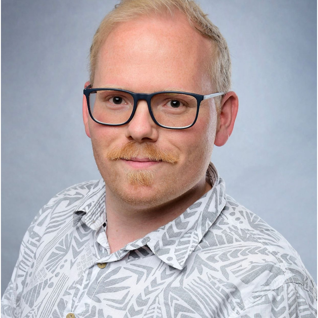 Sven Sebastian Sinisi Front Office Manager Hotel im LeskanPark XING