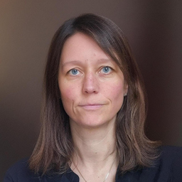 Dr. Carolin König