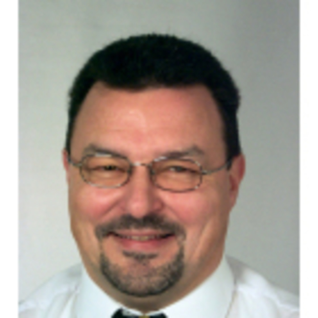 Ralf Wölk Geschäftsführer Finanz und Versicherungsmakler XING