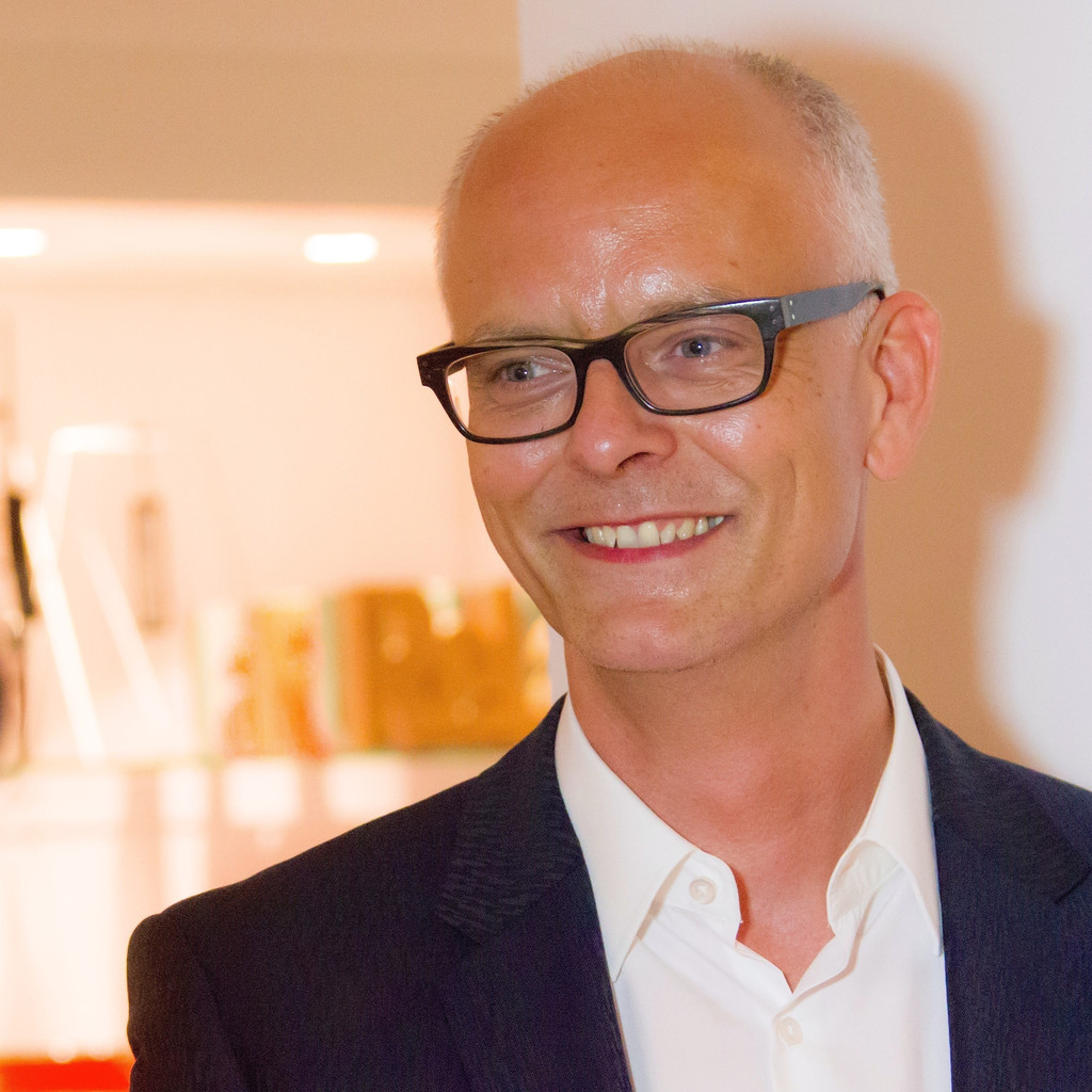 Fay aus Frankfurt am Main in der Personensuche von Das Telefonbuch