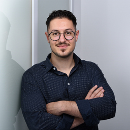 Adrian Lutz