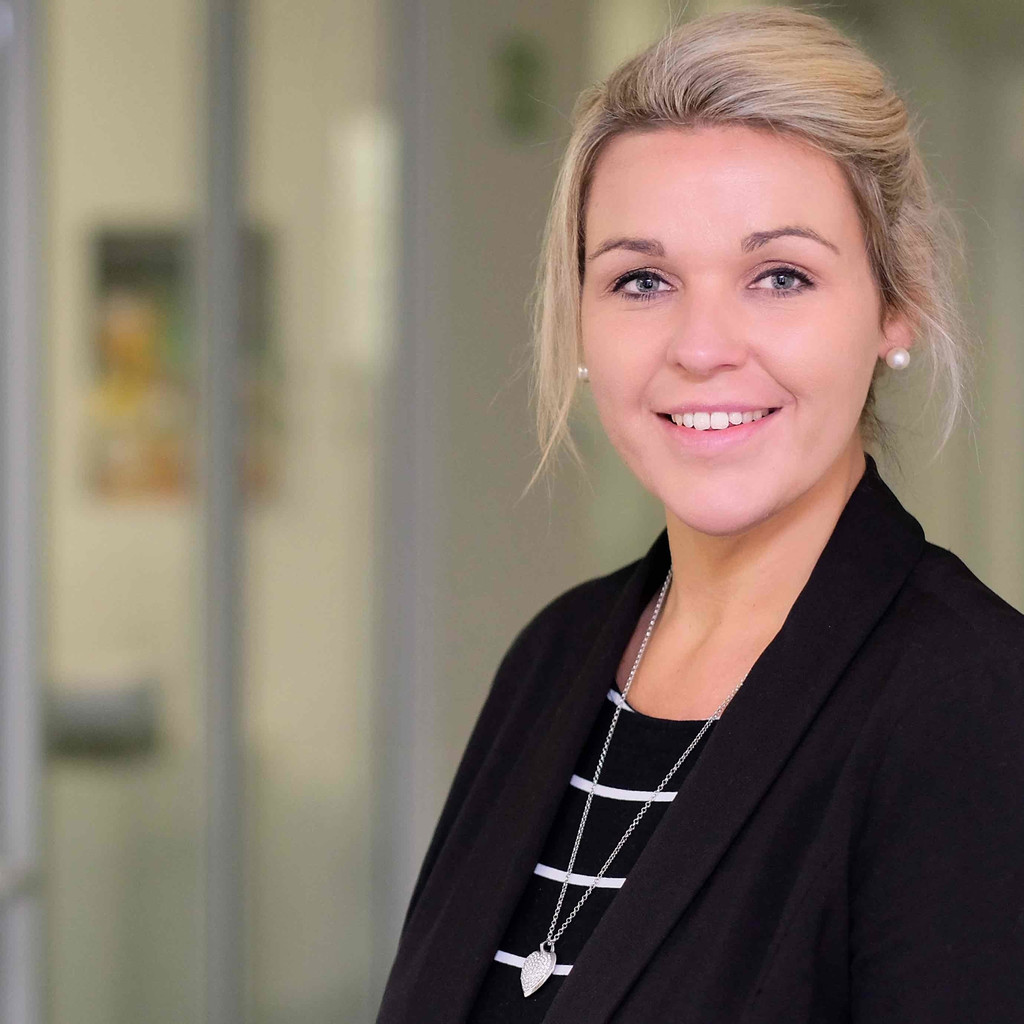 Dissertation vs thesis image