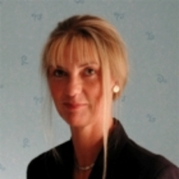 Stephanie Zelt