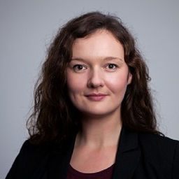 Dr. Tina Urbach