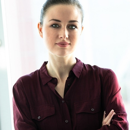 Claudia Nikolaus