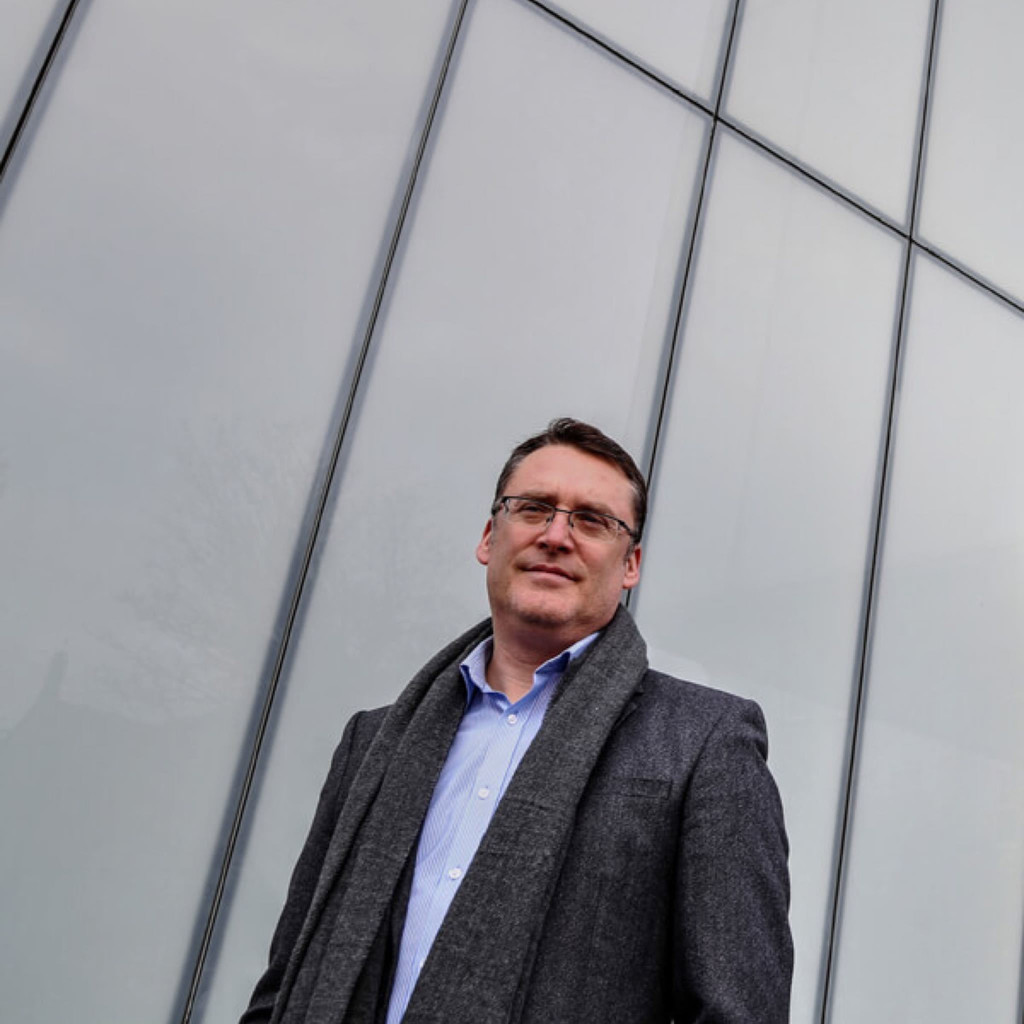 Clive Dunne Managing Director Elk Recruitment XING