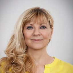 Marni Henze