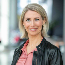 Julia Mayr