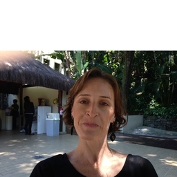 Luciana Alves de Oliveira